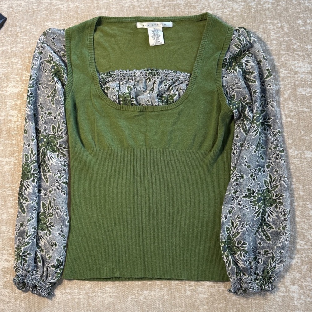 Max Studio Olive Green Ribbed Knit Top Floral Puff Long Sleeve Mixed Media M